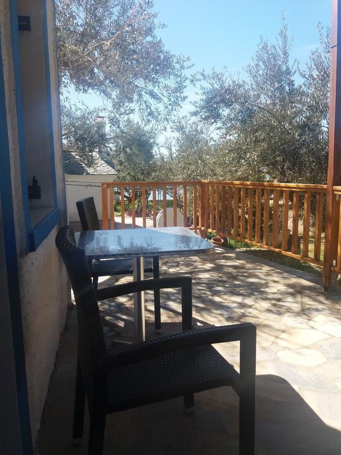 Megalos Mourtias Apartment Alonnisos Town Exterior photo
